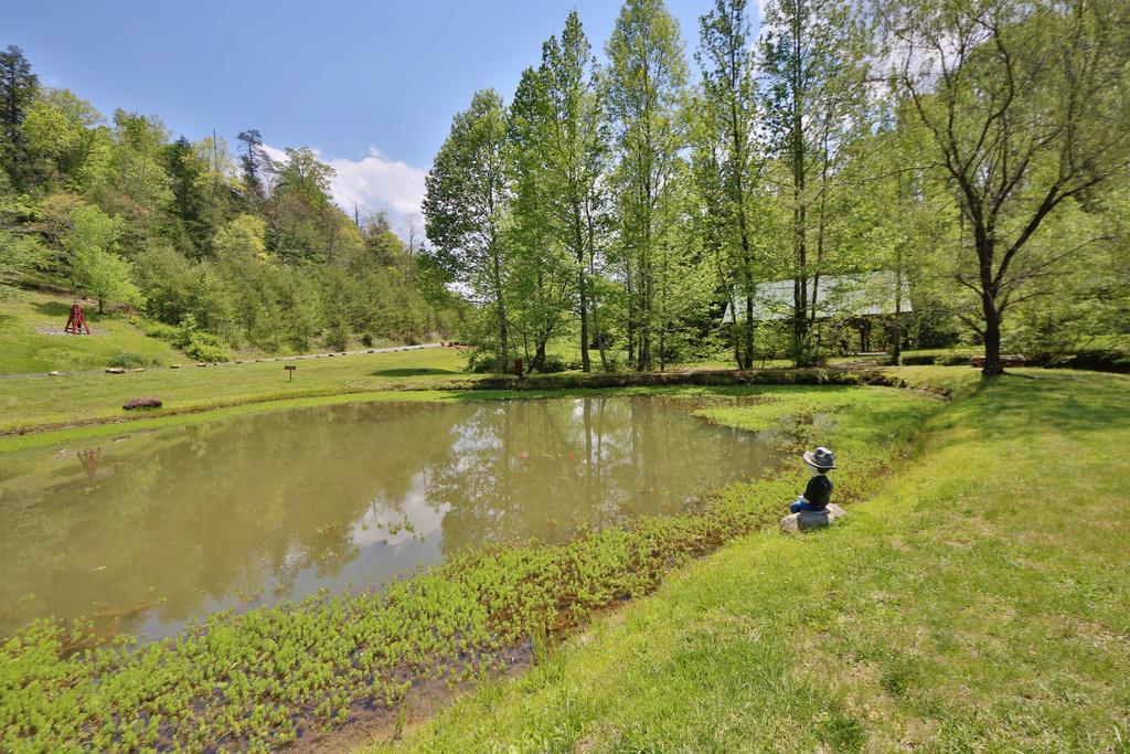 Majestic Manor - Five Bedroom Sevierville Exterior photo